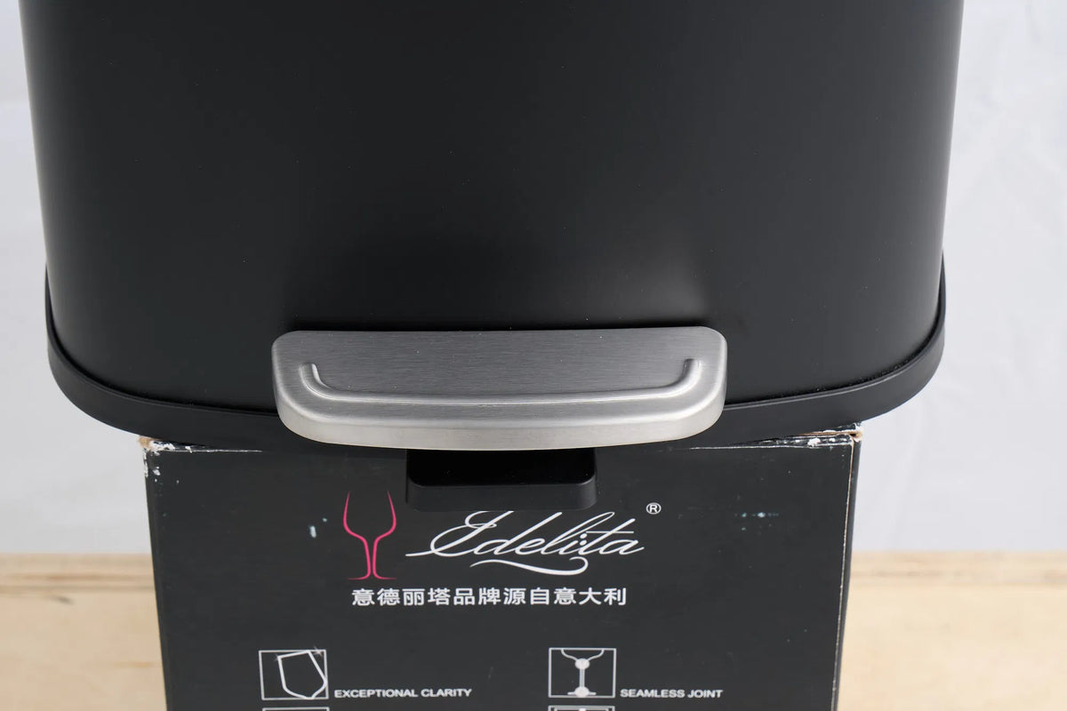 Small Bathroom Trash Can 5L 1.3 Gal Black Stainless Steel Step Pedal with Lid