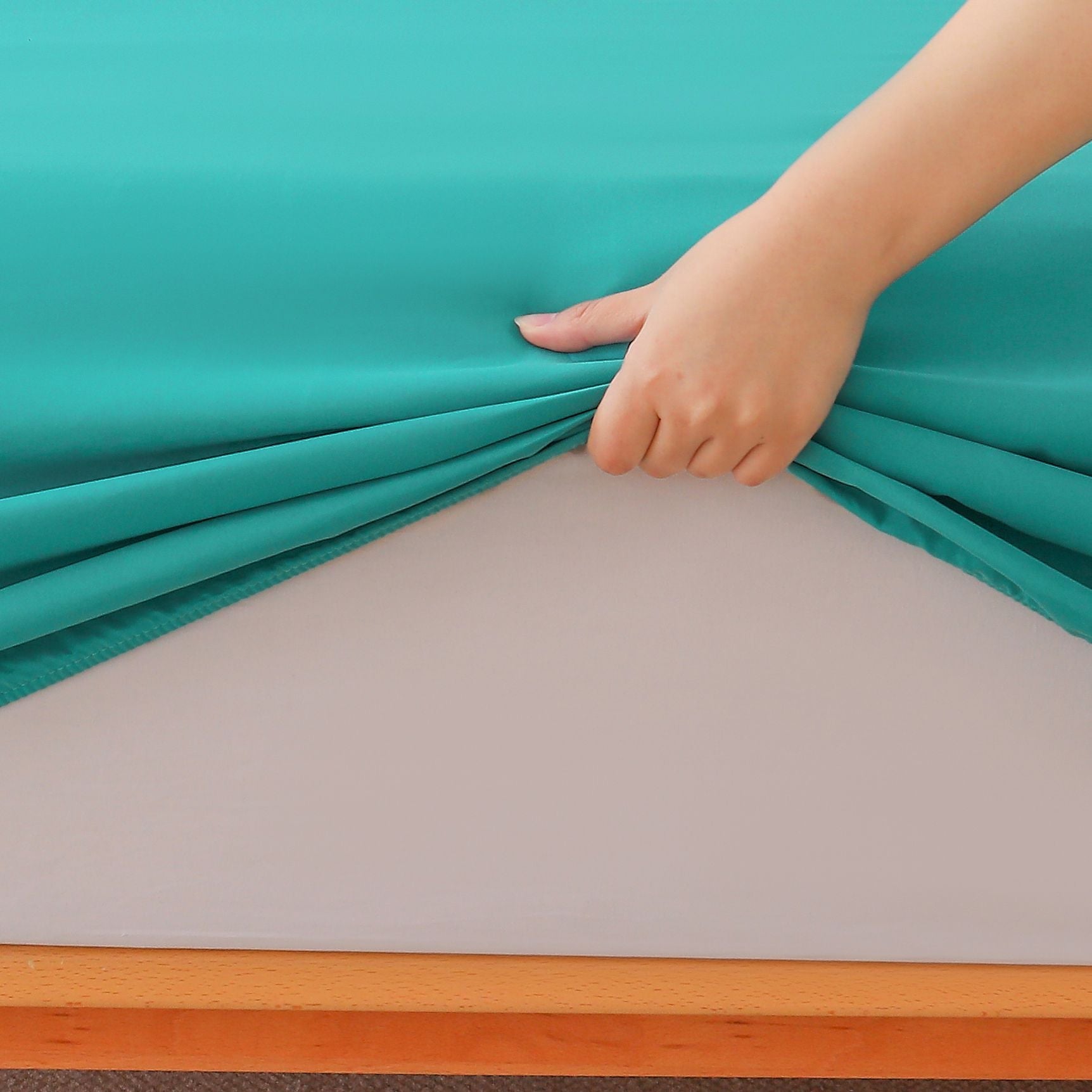 485502211