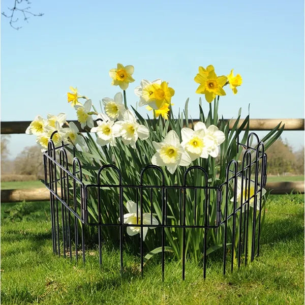 10 Pack Decorative Garden Fence Wrought Iron Animal Barrier Interlocking Black